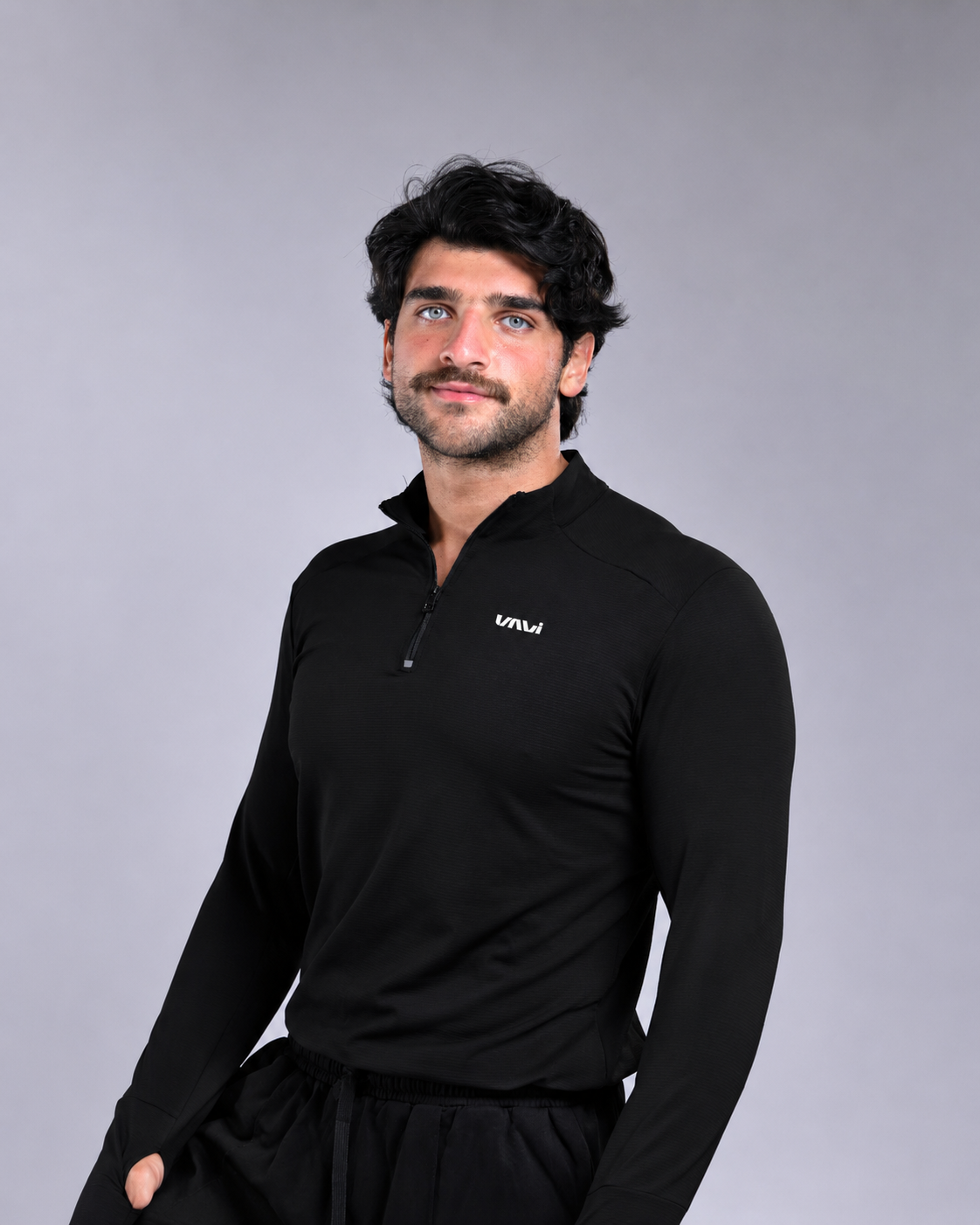 VALI Prime Zip Top